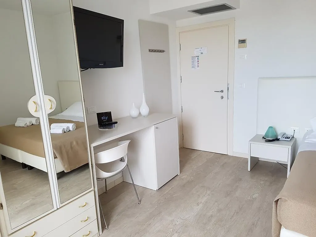 Hotel Sorriso Milano Marittima 4*,  Italy